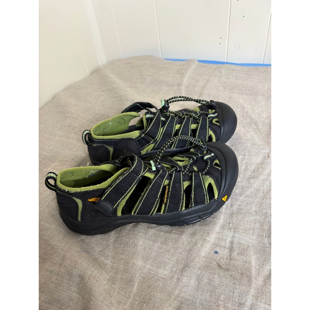 Keen Newport H2 Sandal Kids 5 Black Green Waterproof Hiking Water Shoes 26082703 - Picture 3 of 9